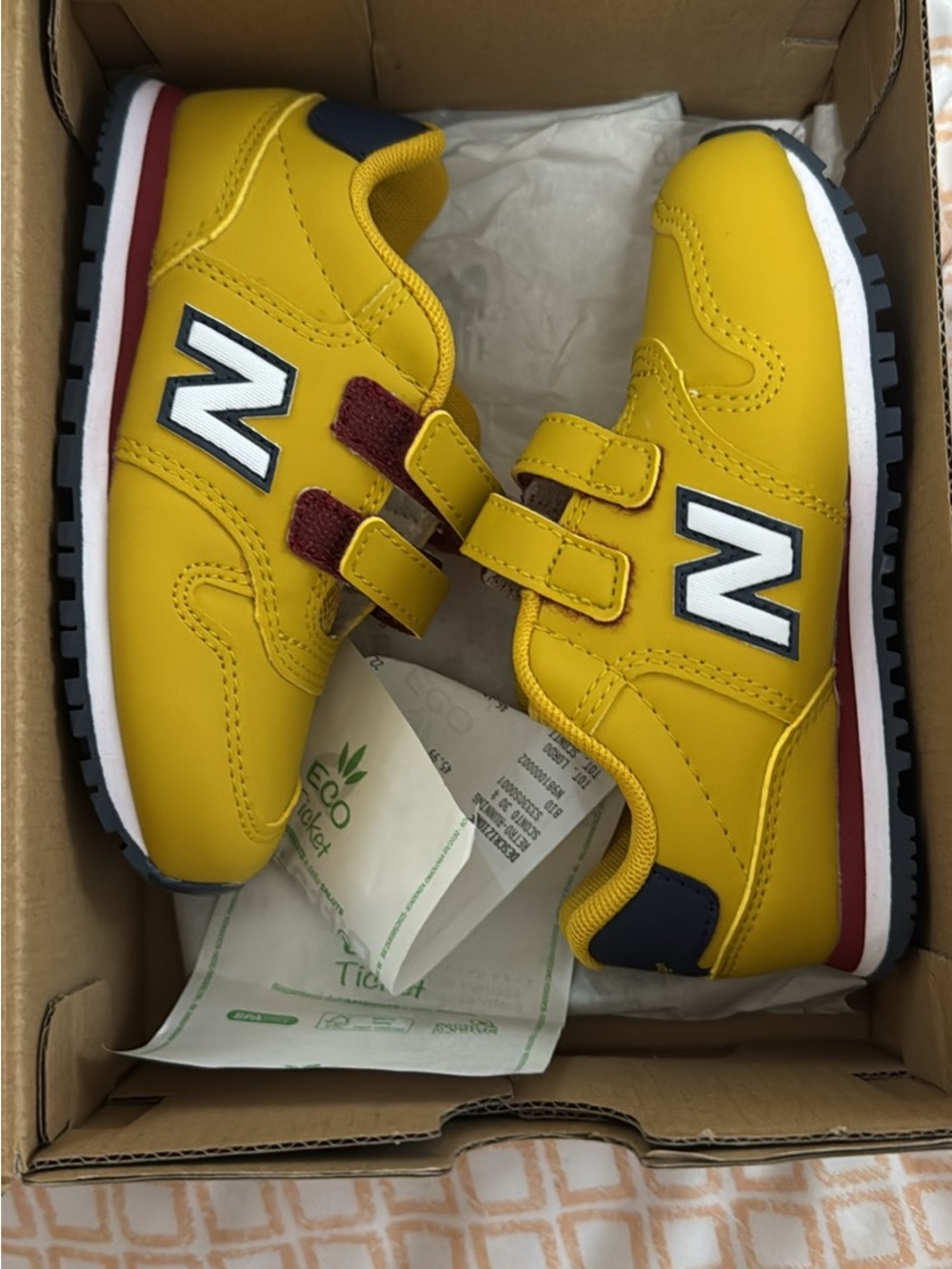 New Balance Kids Velcro Sneakers, size 8
